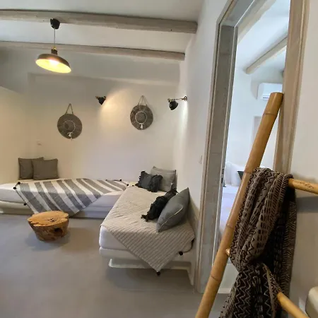 Apartment Ampelos