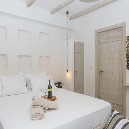 Apartment Ampelos